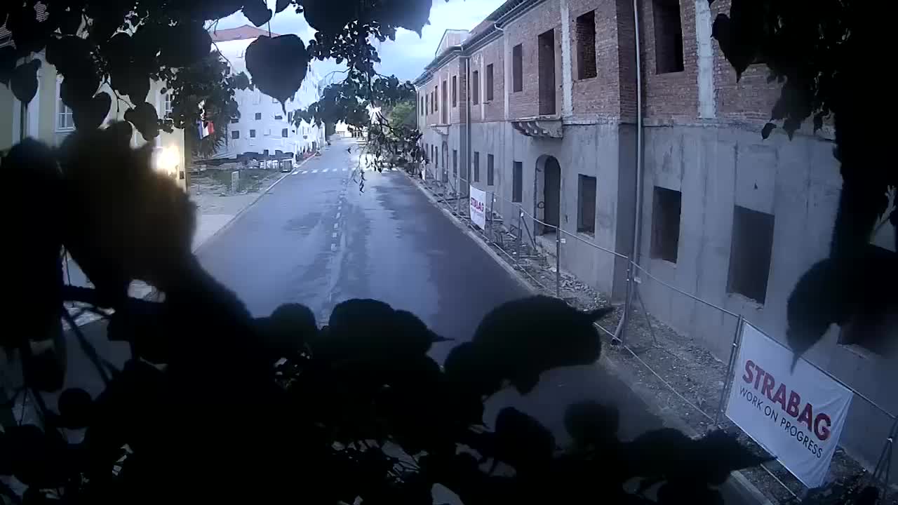 Petrinja ristrutturazione del liceo e dell’amministrazione comunale dopo il terremoto – Live cam Croazia