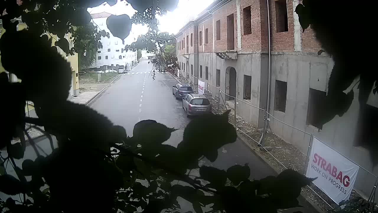 Petrinja ristrutturazione del liceo e dell’amministrazione comunale dopo il terremoto – Live cam Croazia