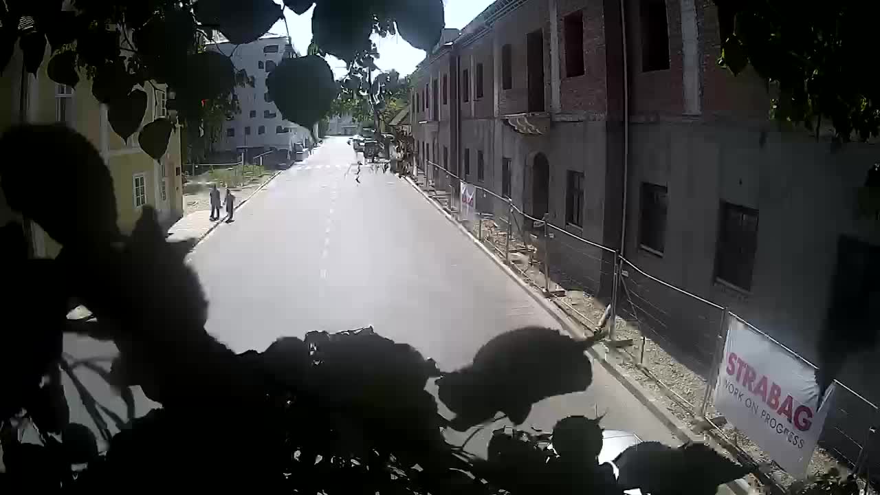 Renovación de Petrinja de la escuela secundaria y la administración de la ciudad después del terremoto – Live cam Croacia