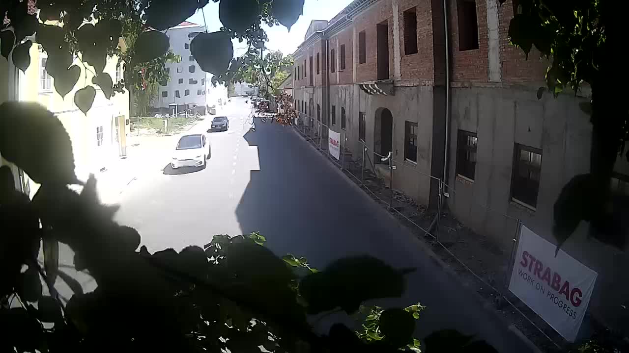 Renovación de Petrinja de la escuela secundaria y la administración de la ciudad después del terremoto – Live cam Croacia