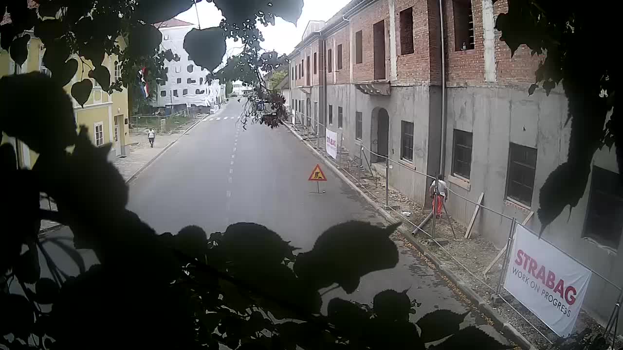 Petrinja ristrutturazione del liceo e dell’amministrazione comunale dopo il terremoto – Live cam Croazia