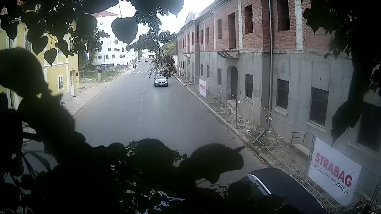 Renovación de Petrinja de la escuela secundaria y la administración de la ciudad después del terremoto – Live cam Croacia