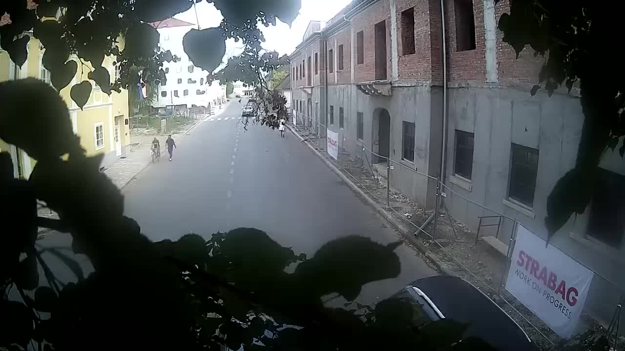 Renovación de Petrinja de la escuela secundaria y la administración de la ciudad después del terremoto – Live cam Croacia