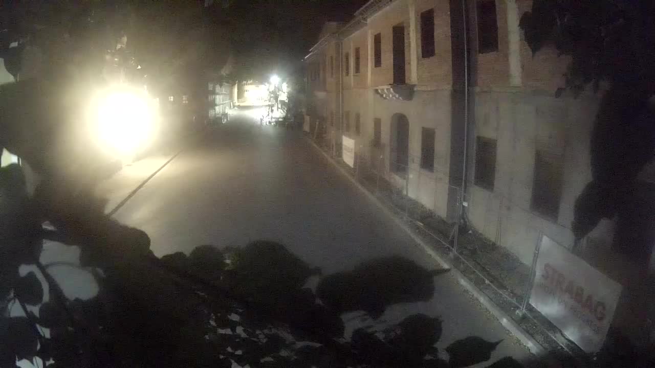 Renovación de Petrinja de la escuela secundaria y la administración de la ciudad después del terremoto – Live cam Croacia
