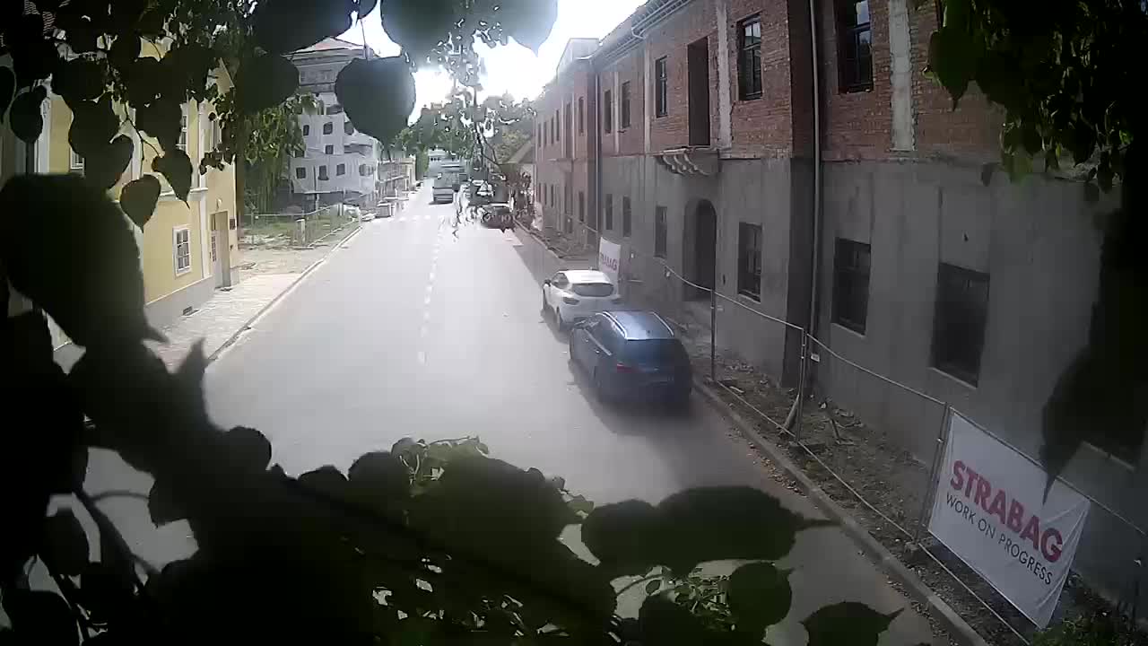 Renovación de Petrinja de la escuela secundaria y la administración de la ciudad después del terremoto – Live cam Croacia