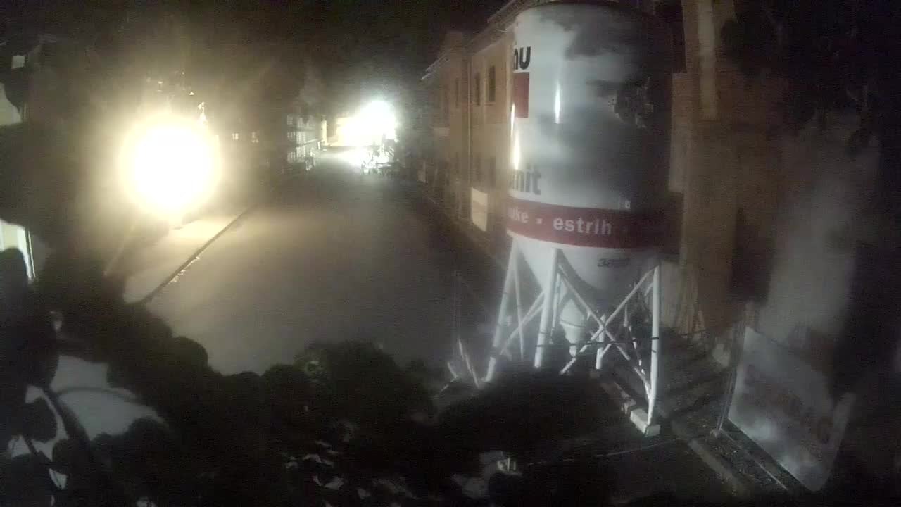 Renovación de Petrinja de la escuela secundaria y la administración de la ciudad después del terremoto – Live cam Croacia