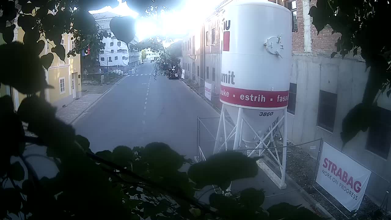 Petrinjska prenova srednje šole in mestne uprave po potresu – Kamere v živo Hrvaška