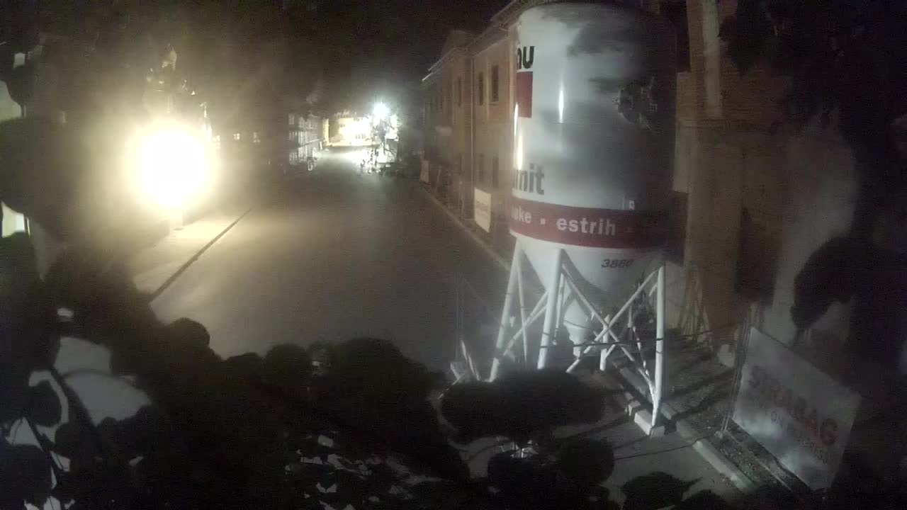 Petrinja ristrutturazione del liceo e dell’amministrazione comunale dopo il terremoto – Live cam Croazia