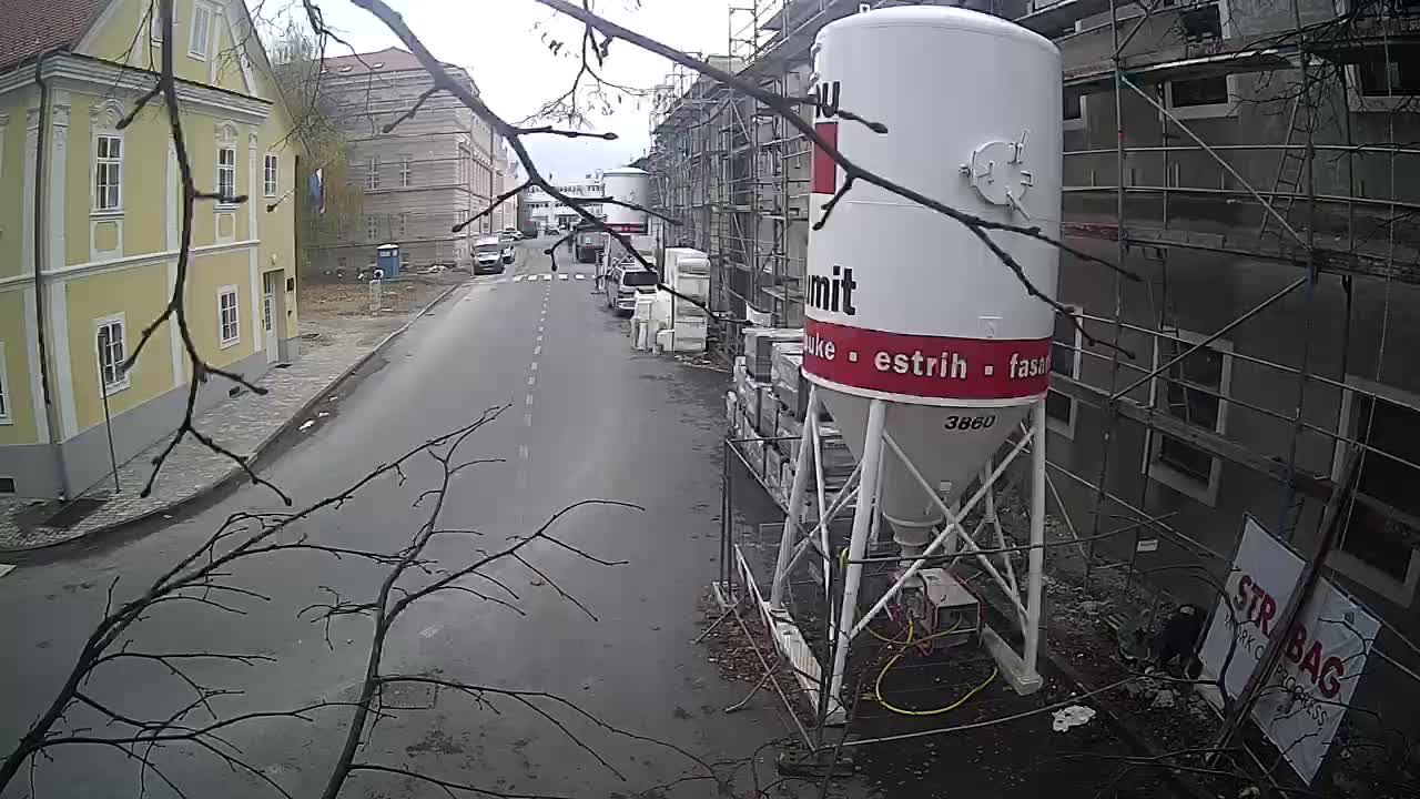 Renovación de Petrinja de la escuela secundaria y la administración de la ciudad después del terremoto – Live cam Croacia