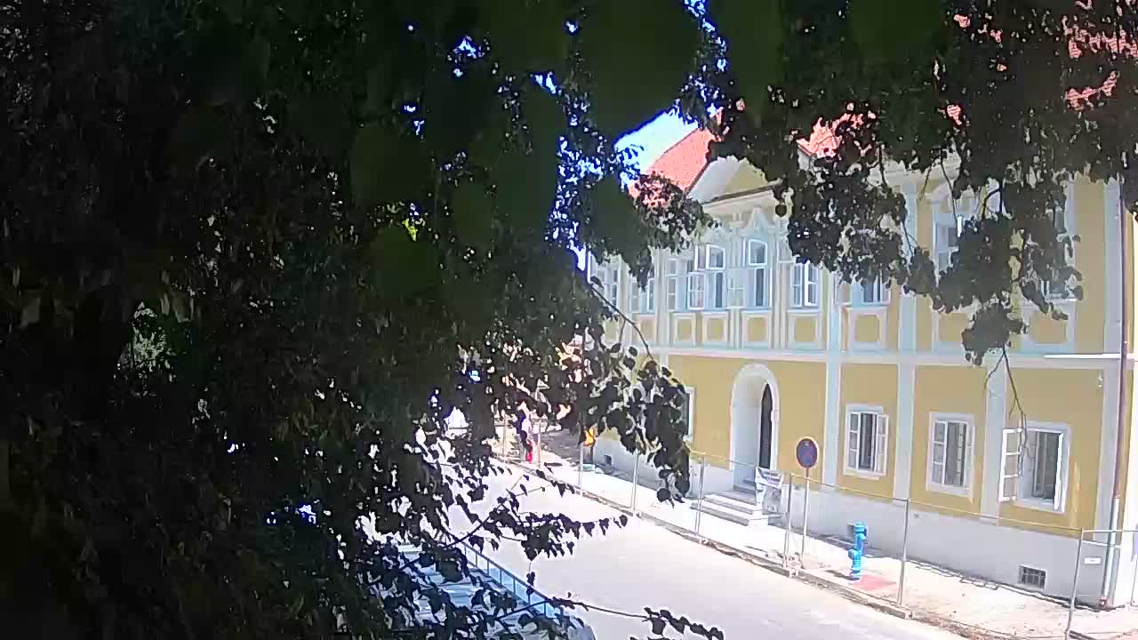 Live Webcam Petrinja Park – nach dem Erdbeben