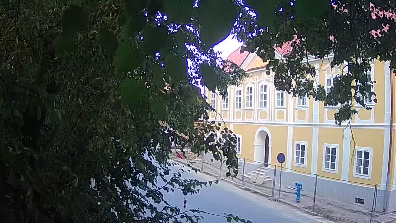 Live webcam Petrinja central park – after the earthquake