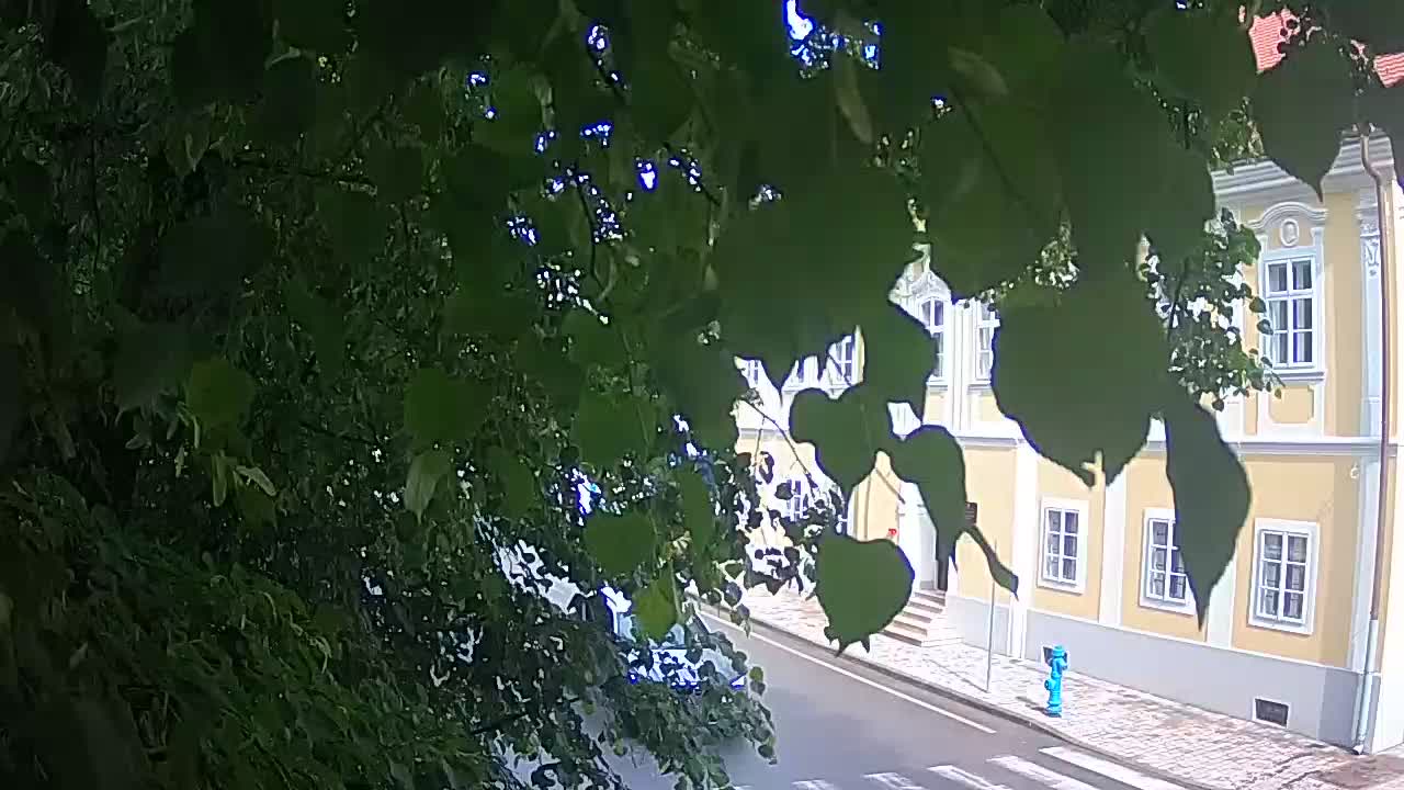 Live Webcam Petrinja Park – nach dem Erdbeben