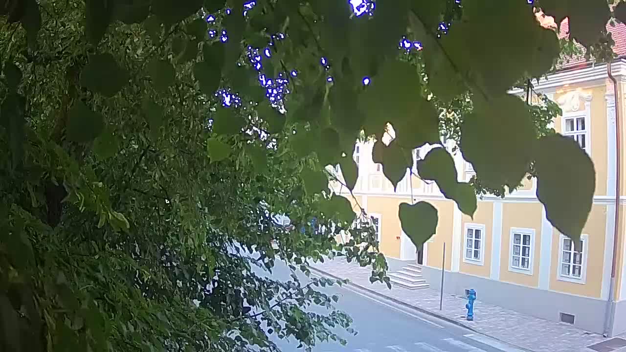 Live Webcam Petrinja Park – nach dem Erdbeben