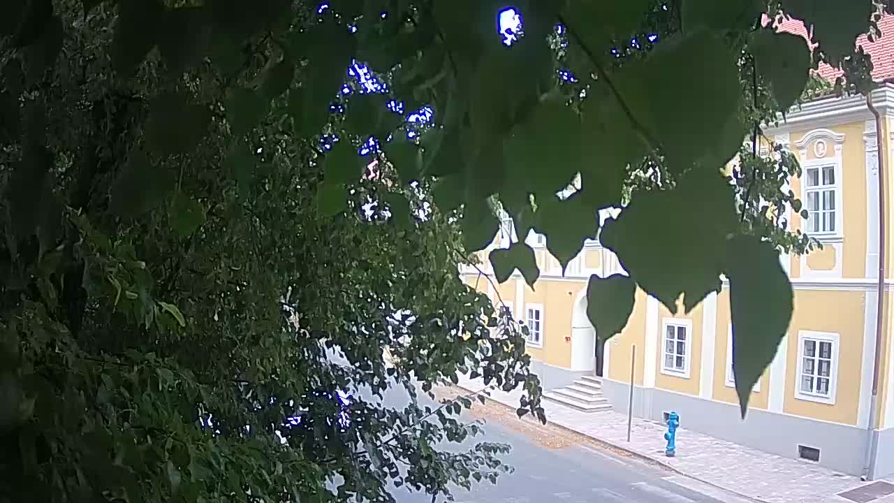 Live webcam Petrinja central park – after the earthquake
