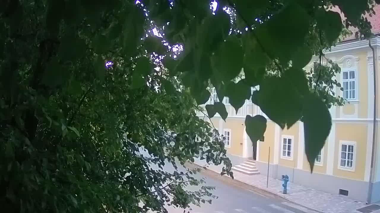 Web kamera uživo Petrinja centralni park – nakon potresa