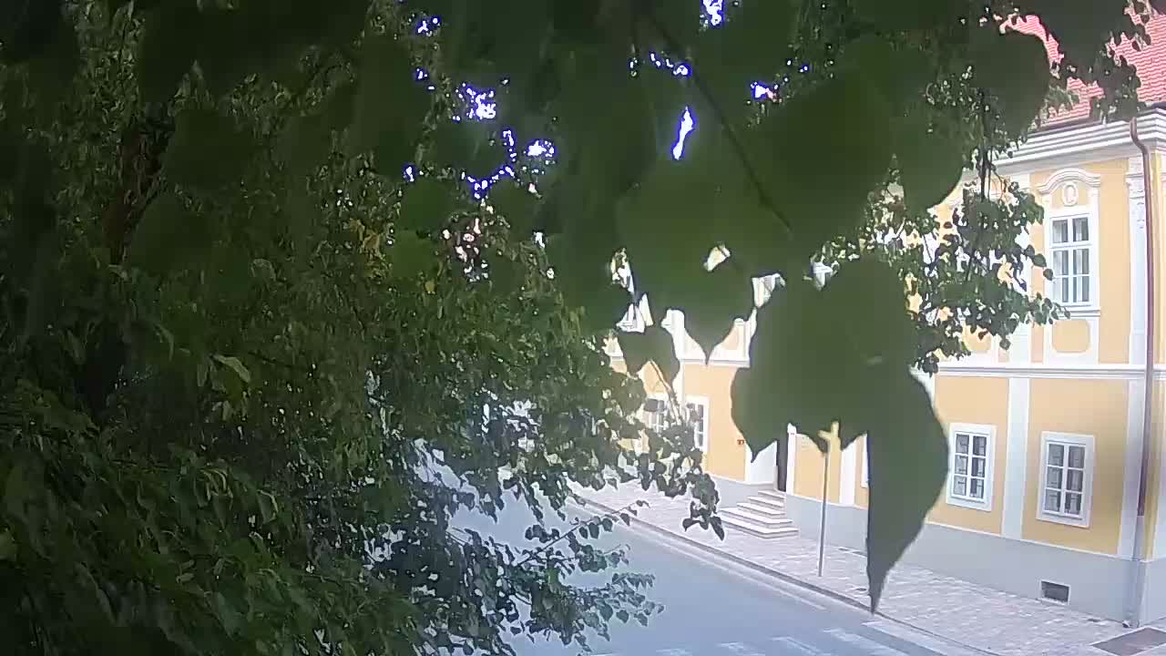 Live Webcam Petrinja Park – nach dem Erdbeben