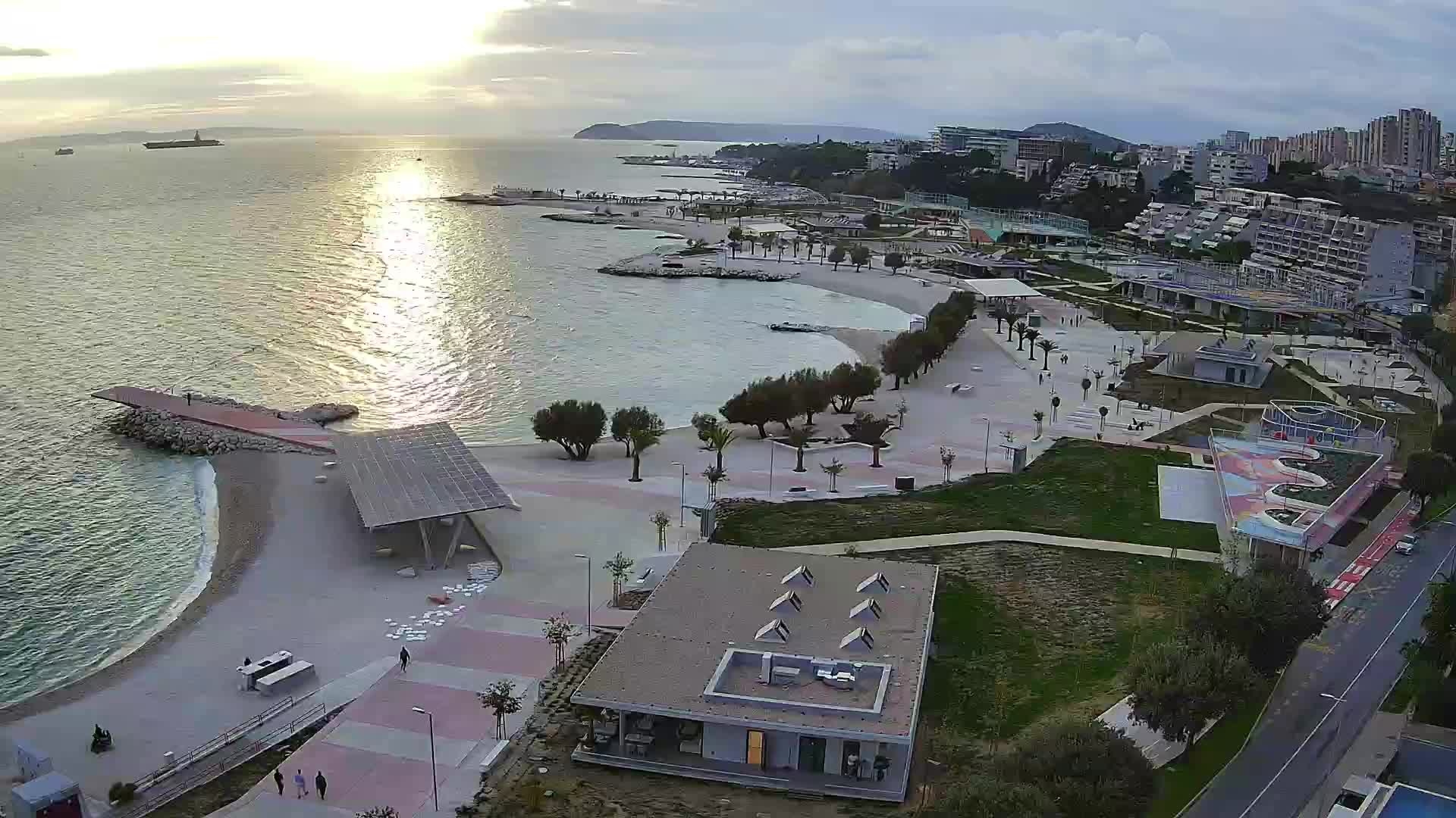 Split – Prenova platoja Žnjan