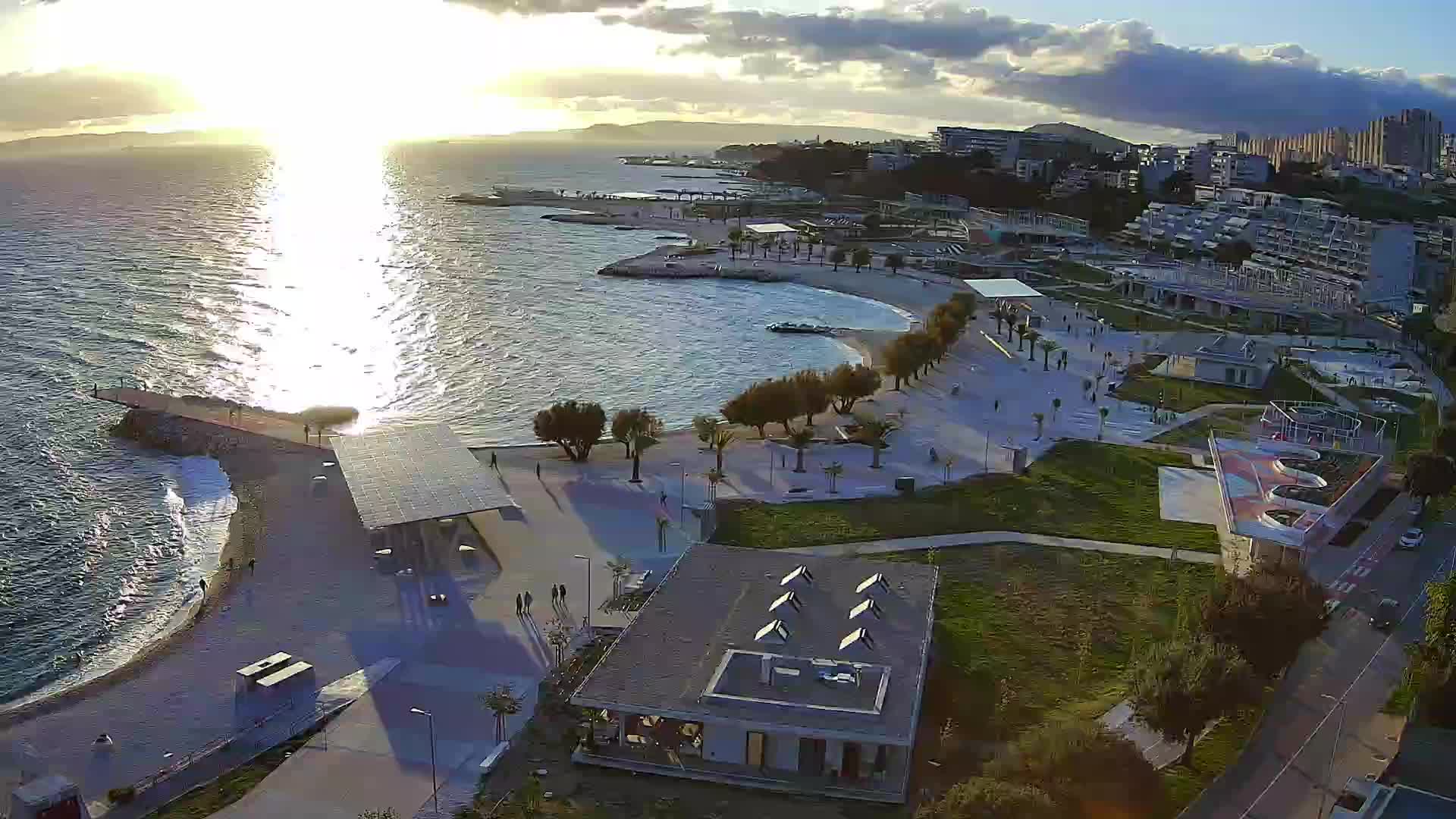 Split – Prenova platoja Žnjan