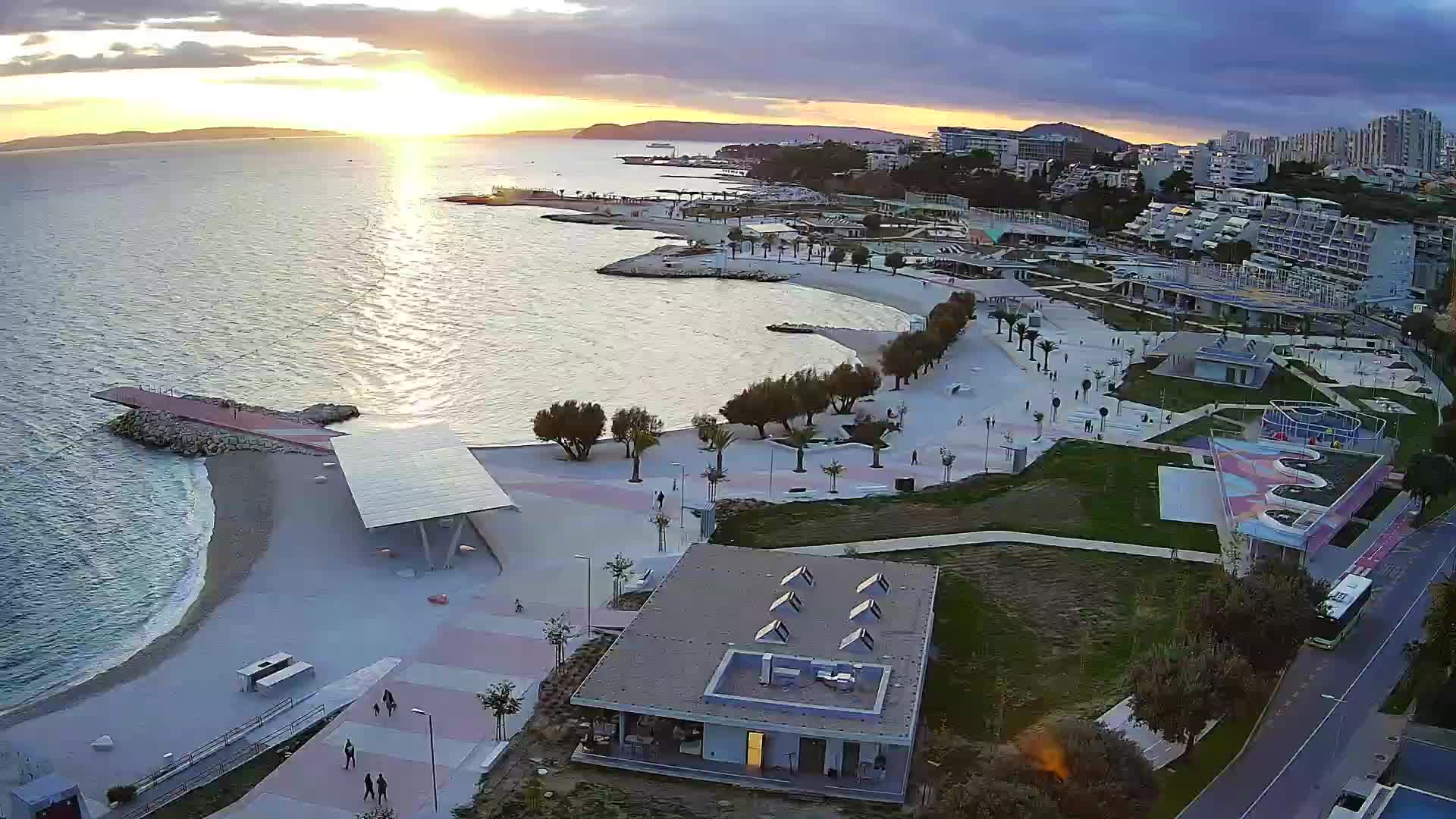 Split – Prenova platoja Žnjan