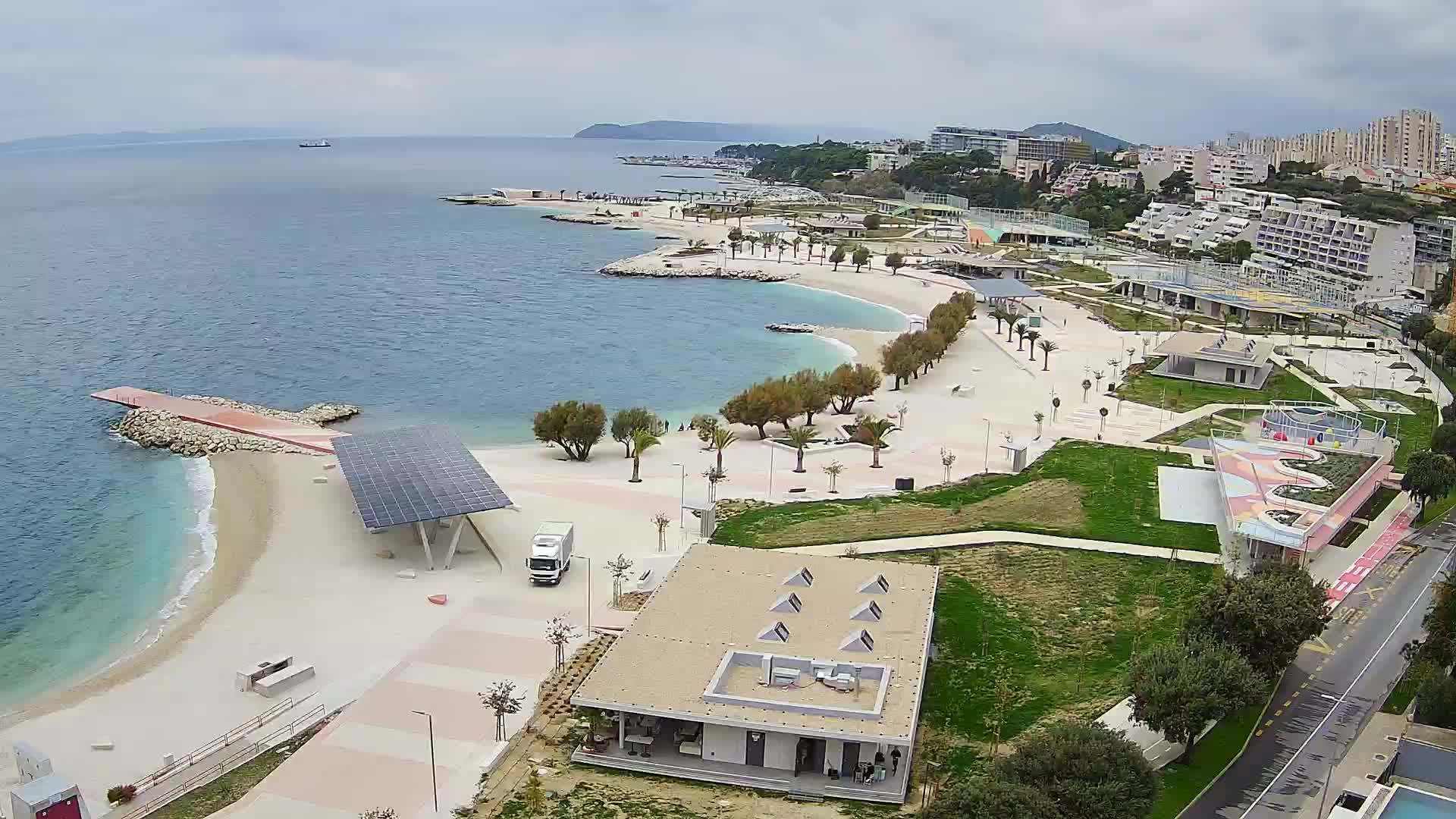 Split – Prenova platoja Žnjan