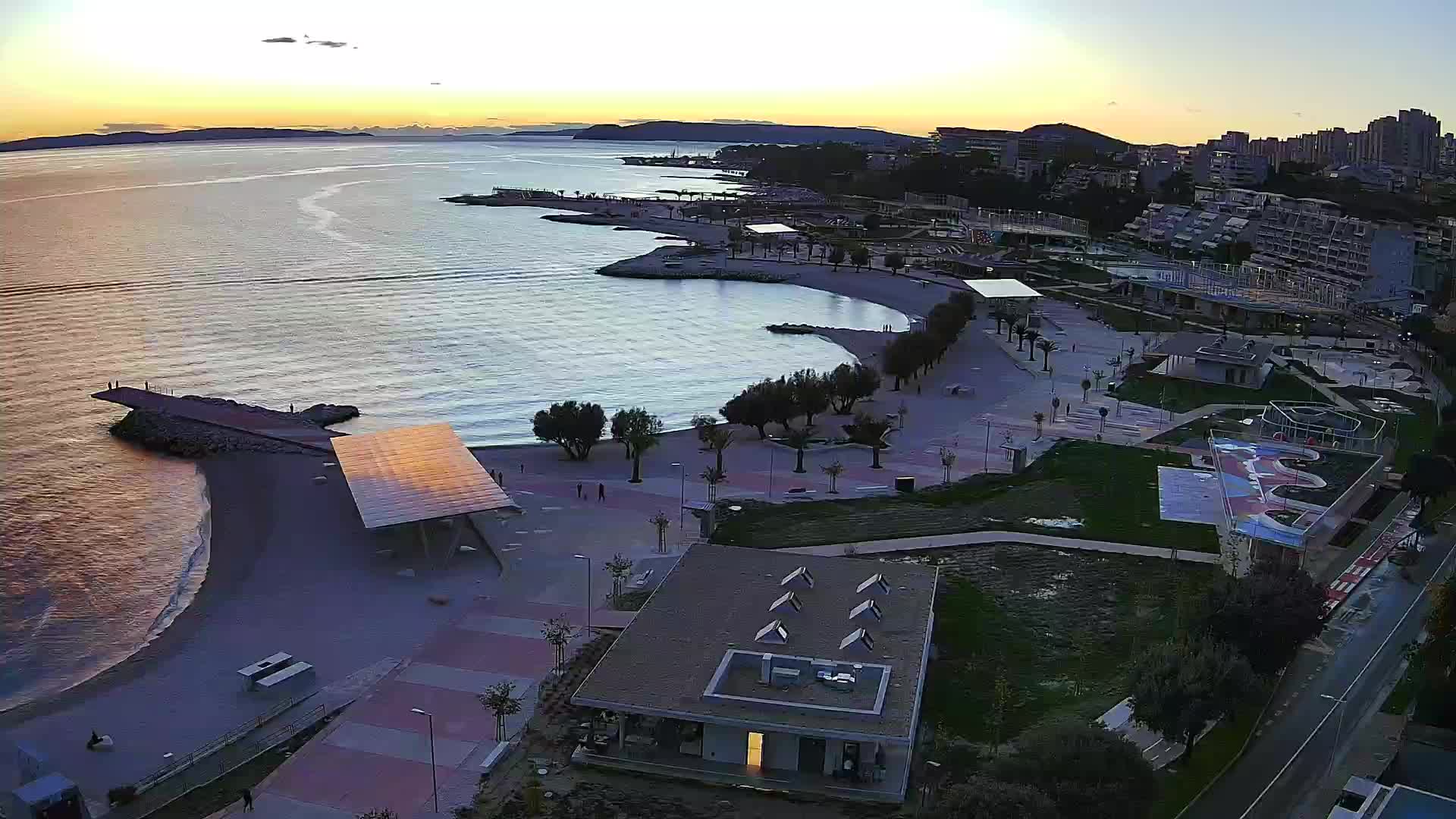 Split – Prenova platoja Žnjan