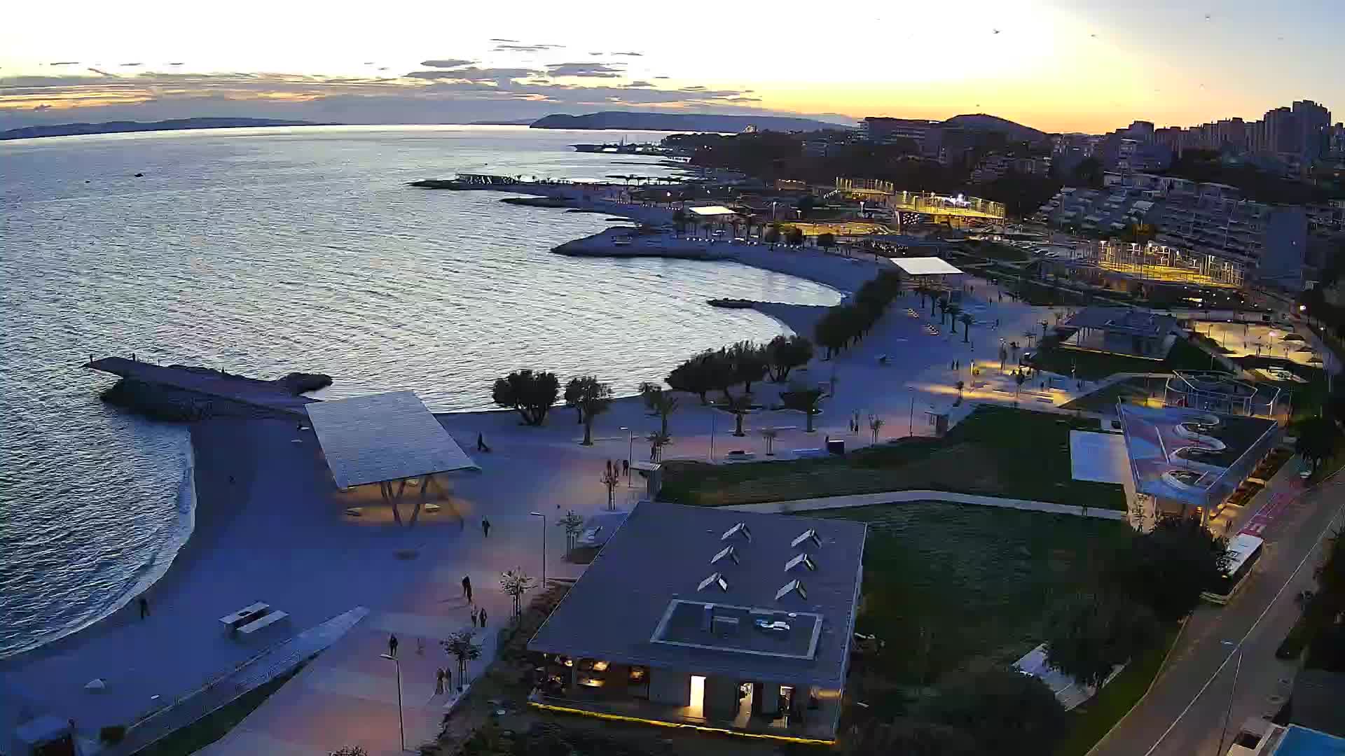 Split – Prenova platoja Žnjan