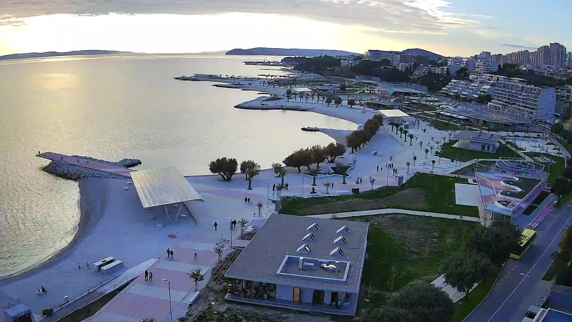 Split – Prenova platoja Žnjan