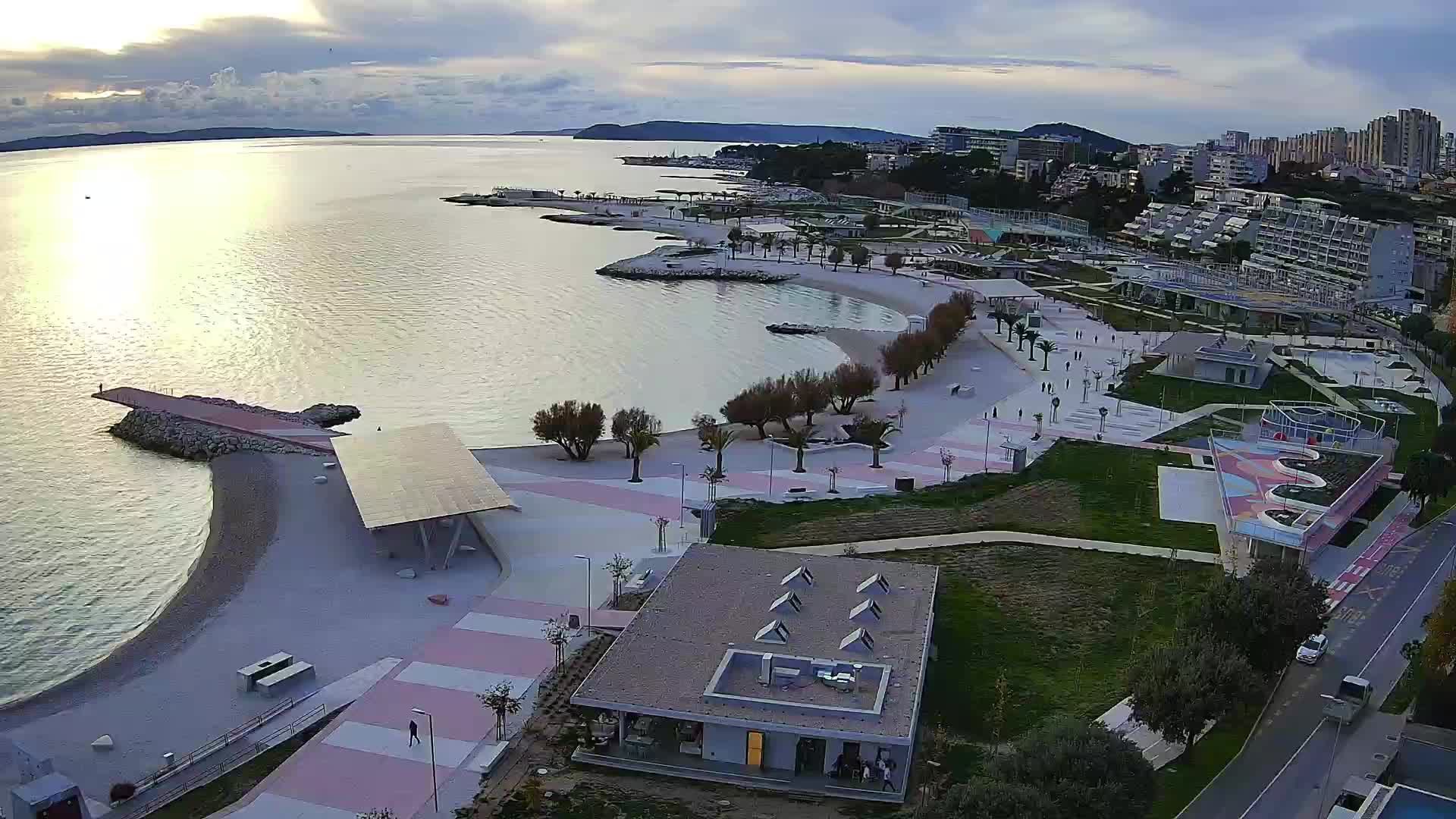 Split – Prenova platoja Žnjan