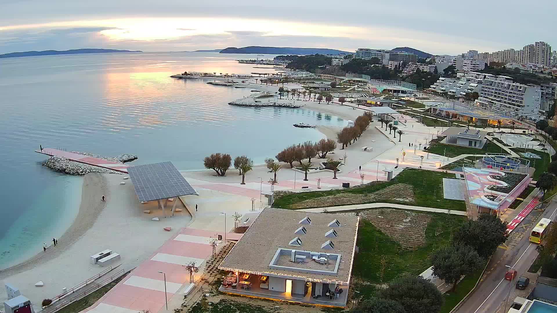 Split – Prenova platoja Žnjan