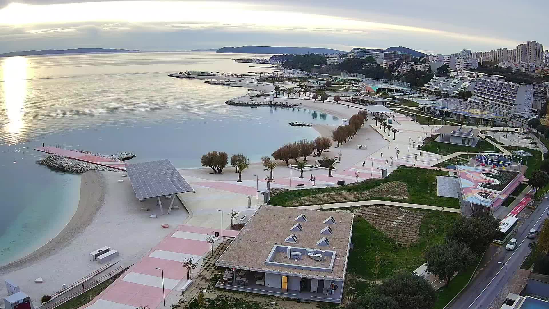 Split – Prenova platoja Žnjan
