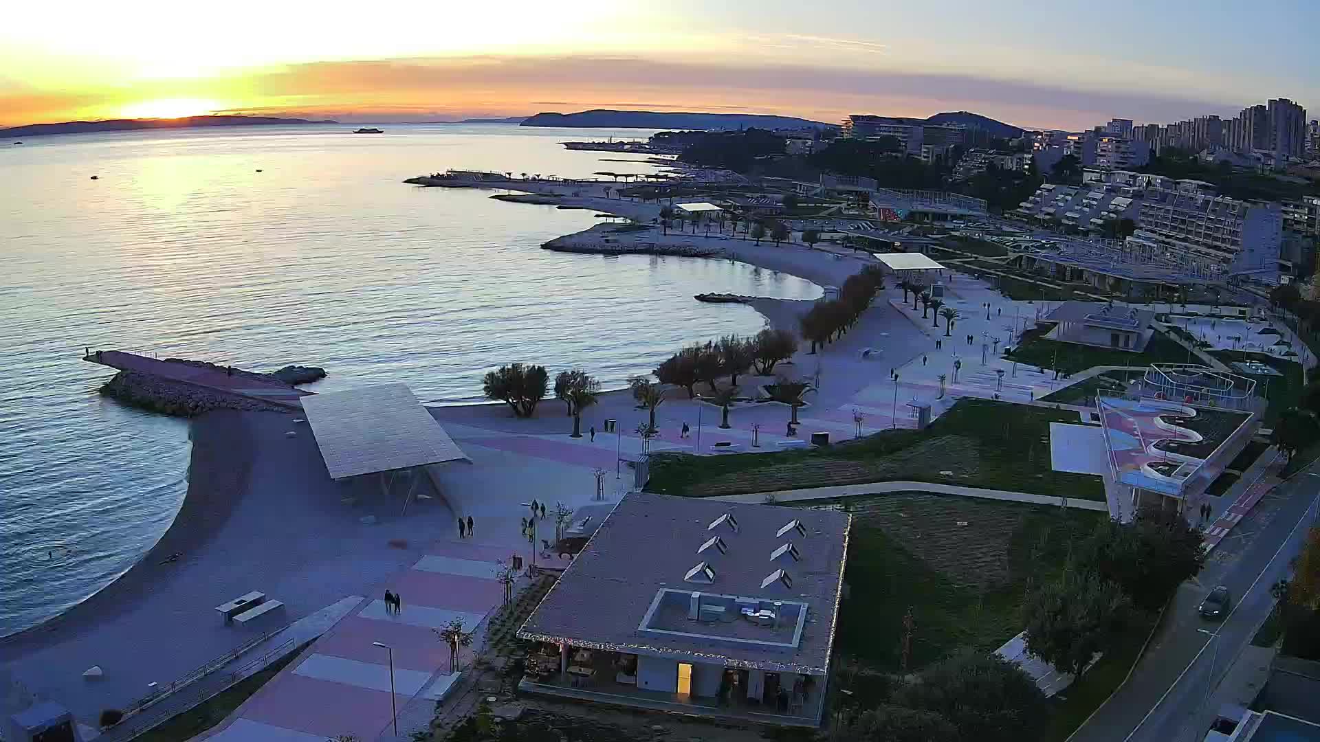 Split – Prenova platoja Žnjan