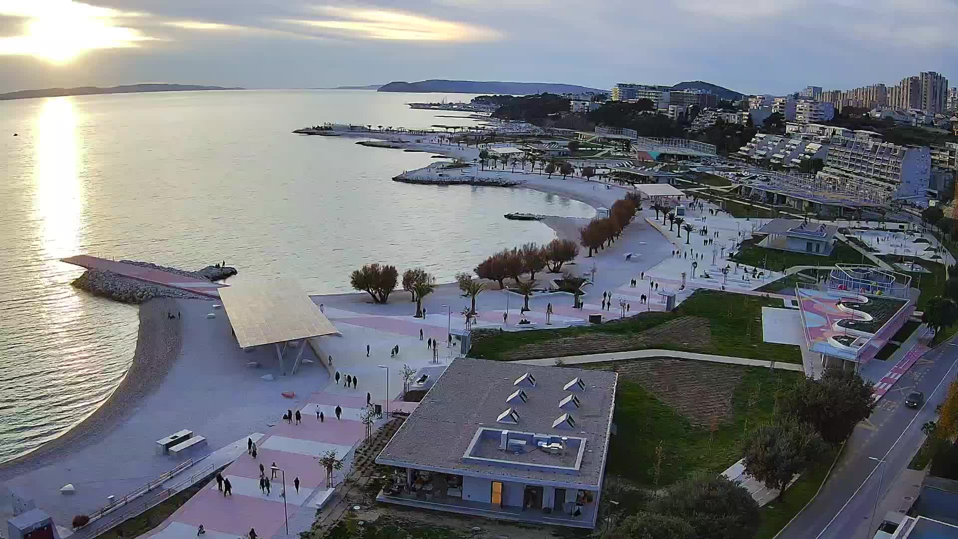 Split – Prenova platoja Žnjan