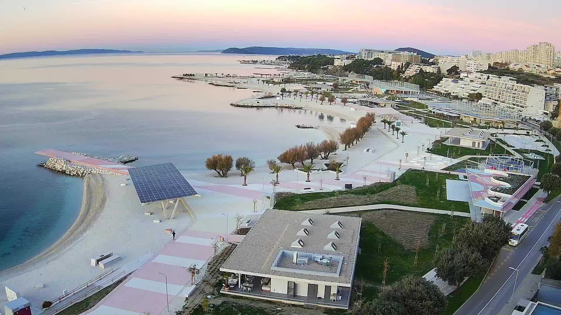 Split – Prenova platoja Žnjan