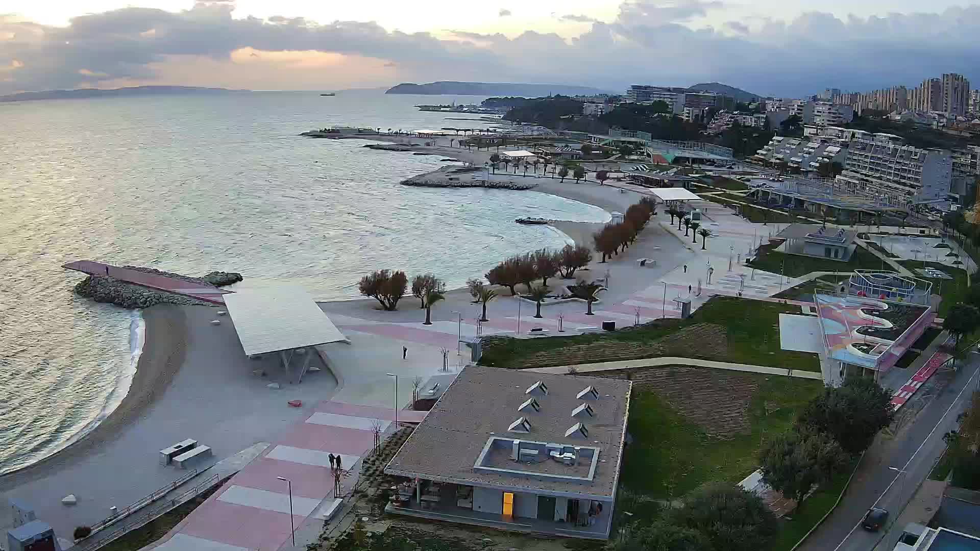 Split – Prenova platoja Žnjan