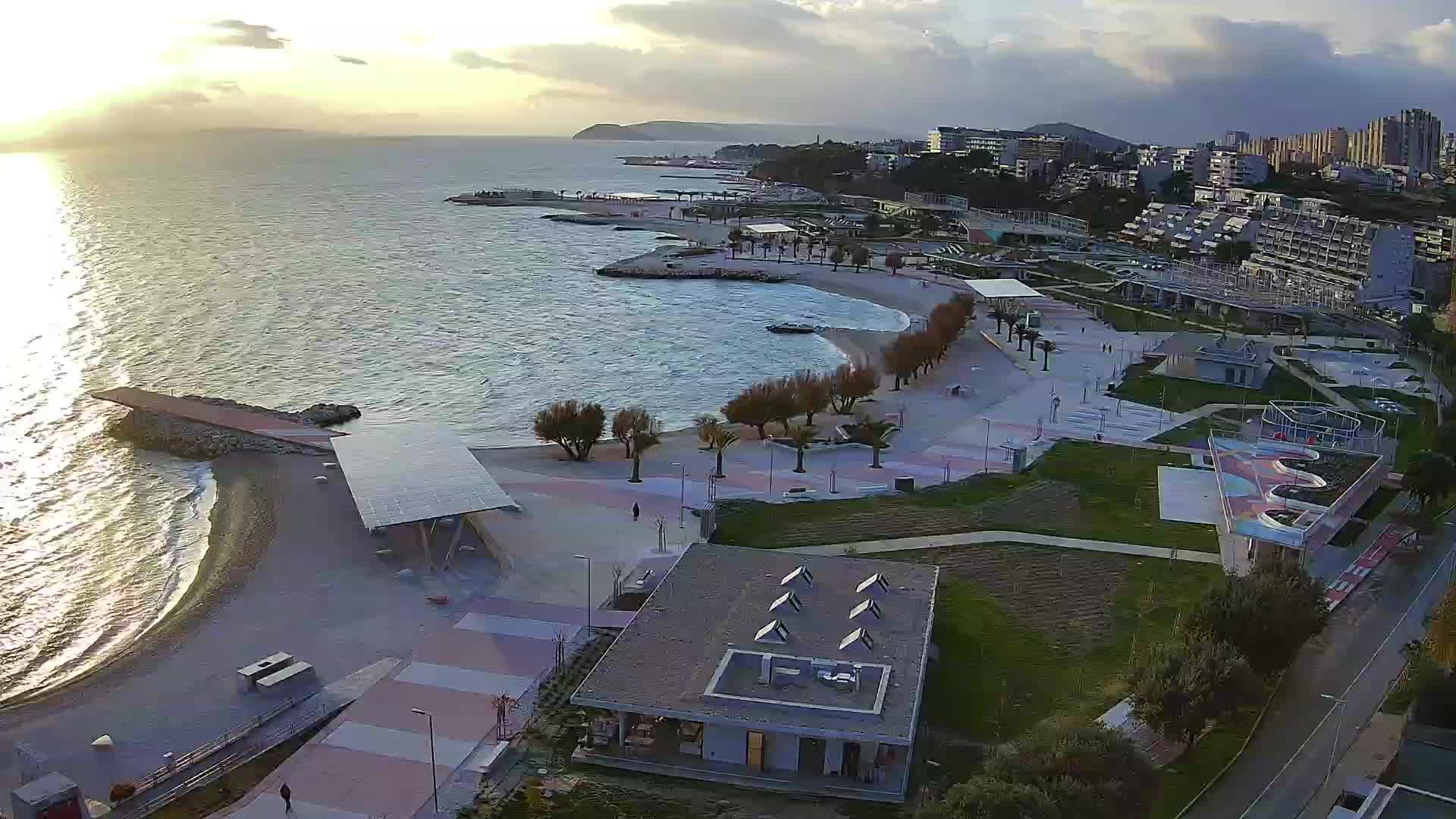 Split – Prenova platoja Žnjan