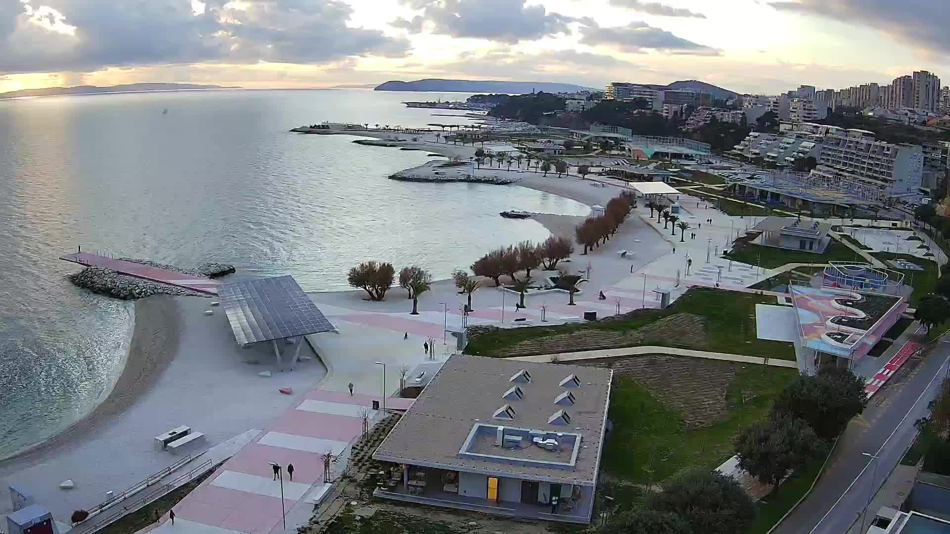 Split – Prenova platoja Žnjan