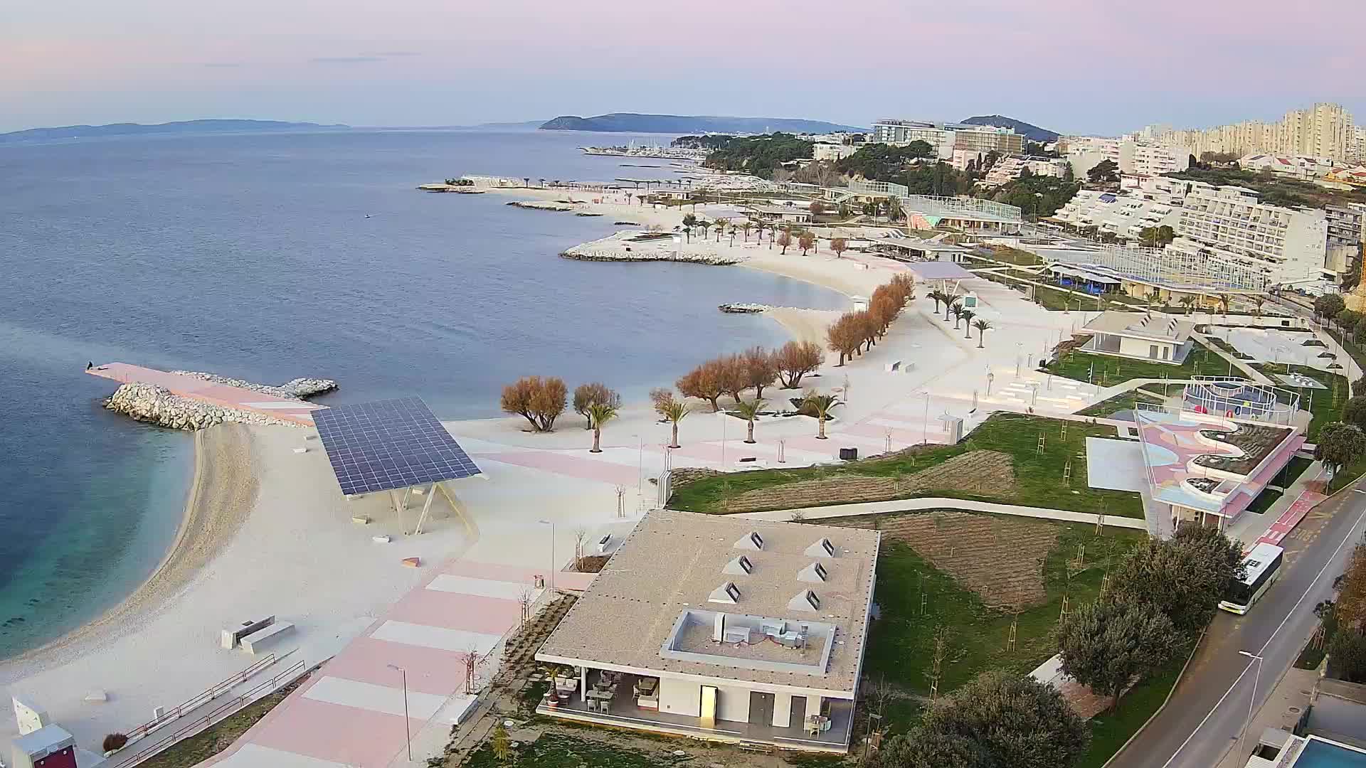 Split – Prenova platoja Žnjan