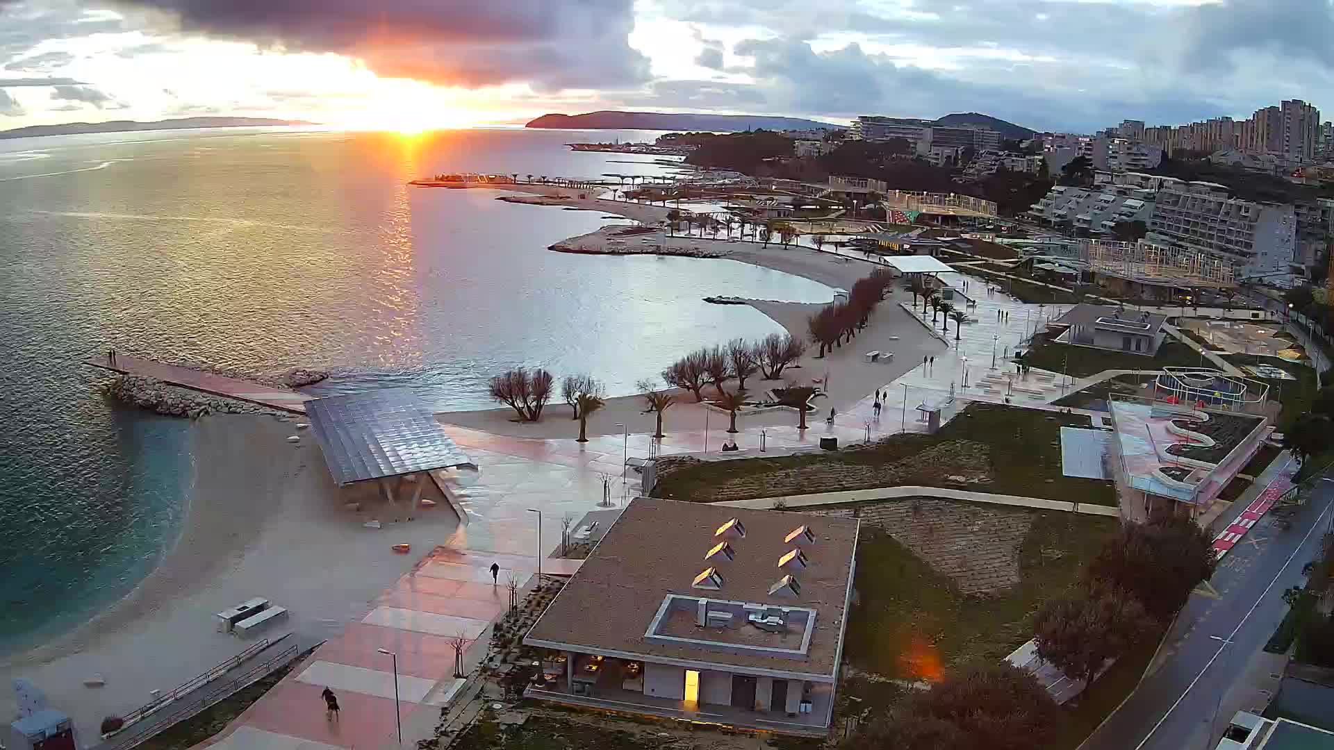 Split – Prenova platoja Žnjan