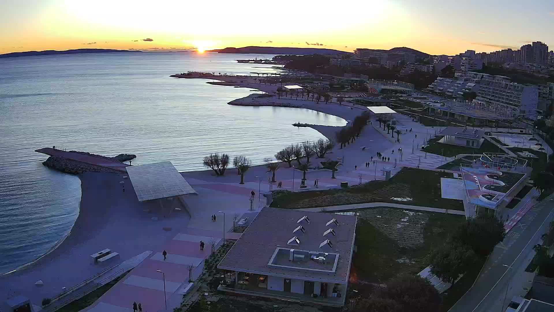 Split – Prenova platoja Žnjan