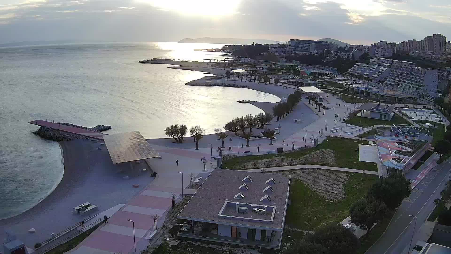 Split – Prenova platoja Žnjan