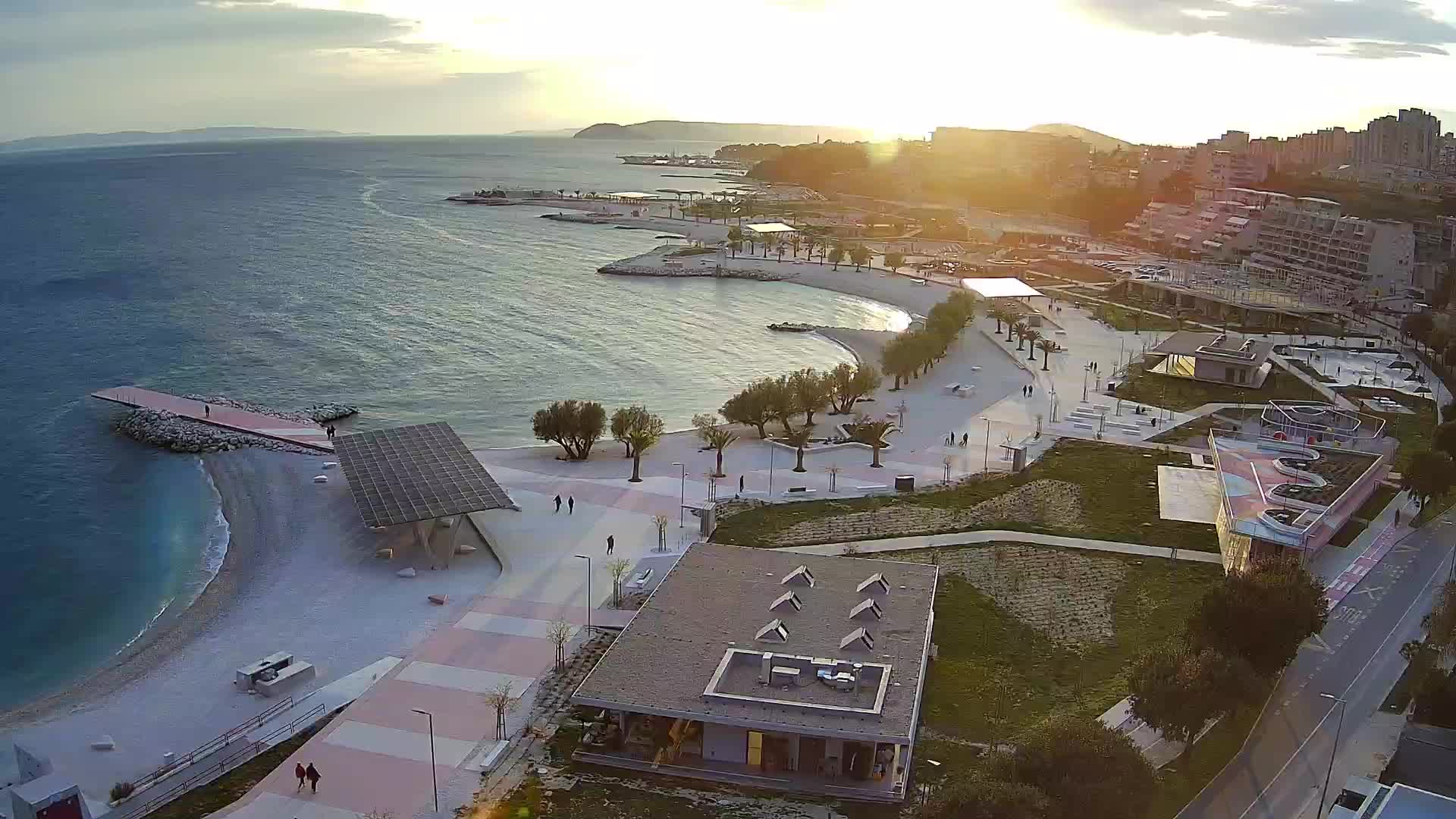 Split – Prenova platoja Žnjan
