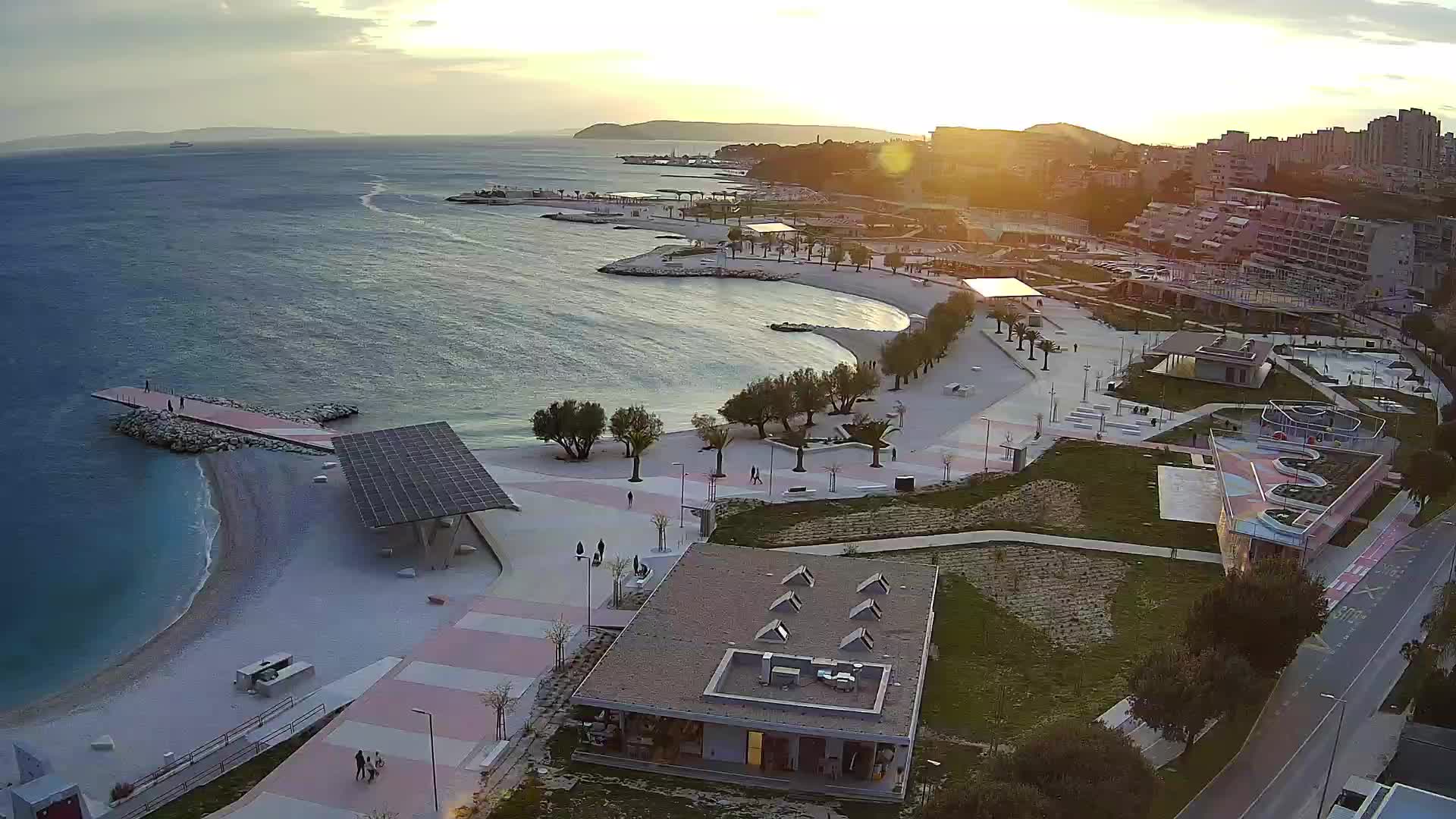 Split – Prenova platoja Žnjan