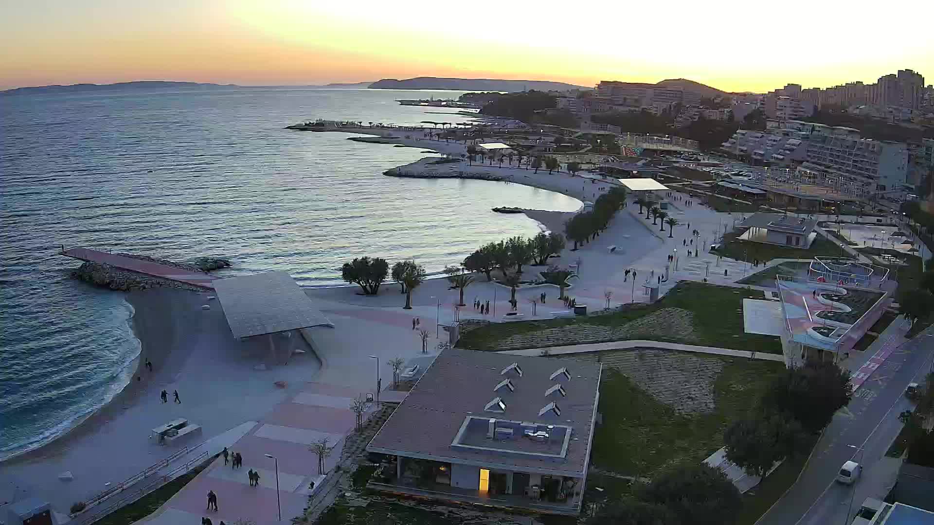 Split – Prenova platoja Žnjan