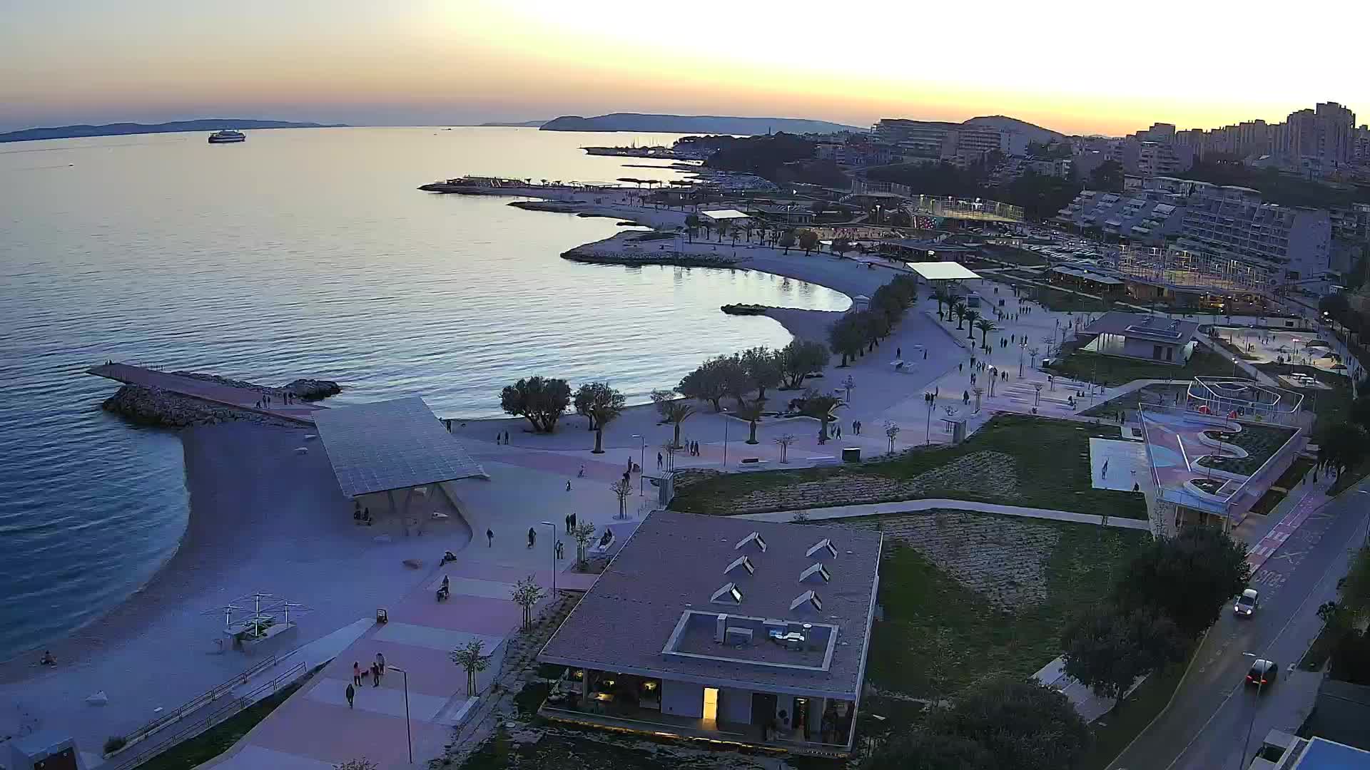 Split – Prenova platoja Žnjan