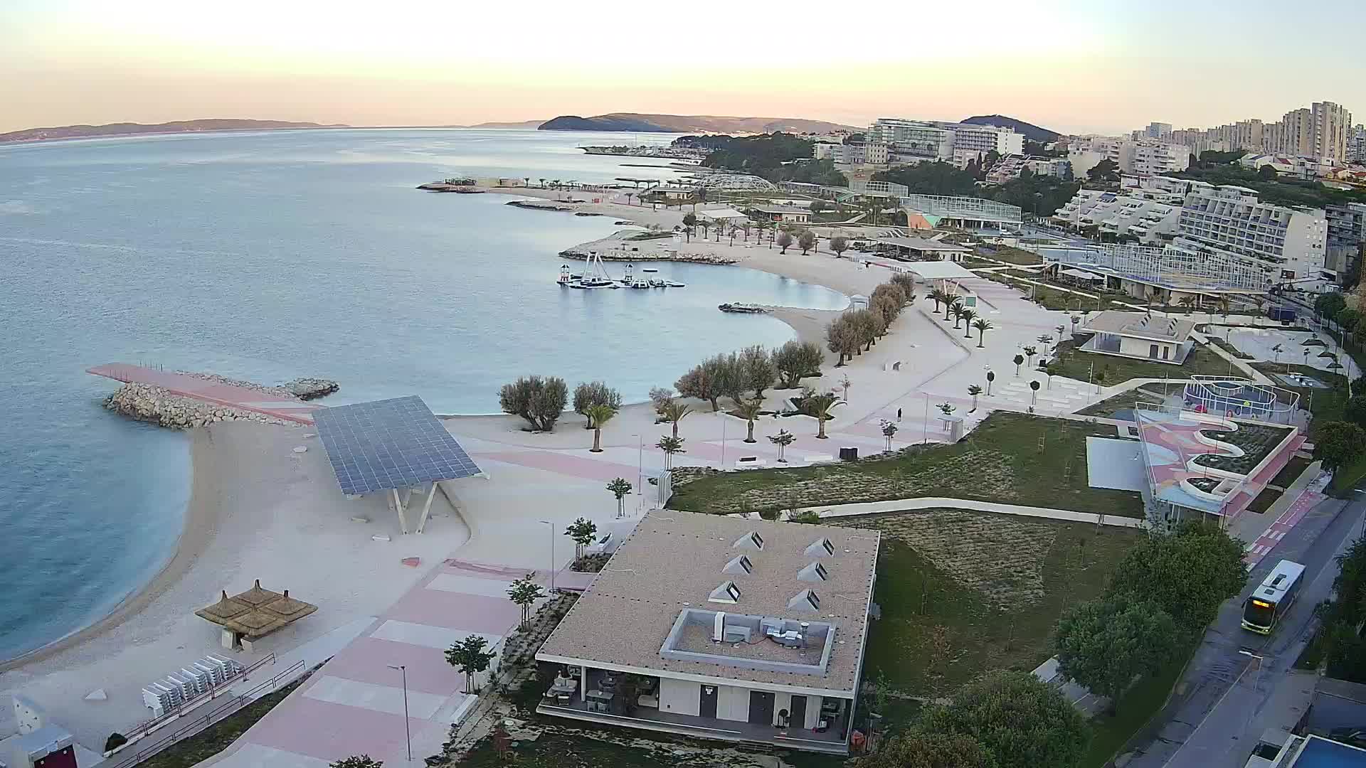 Split – Prenova platoja Žnjan