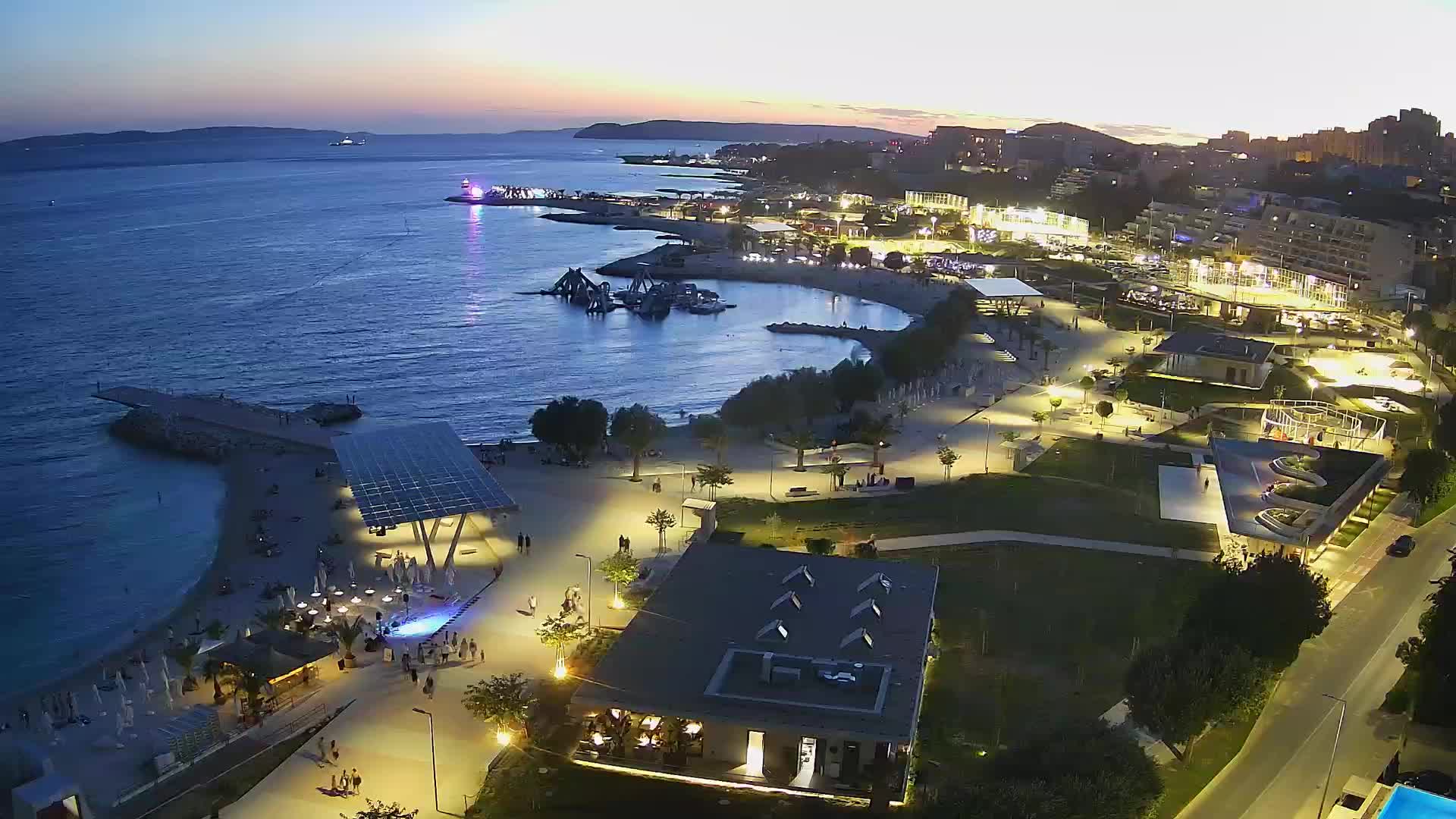 Split – Prenova platoja Žnjan
