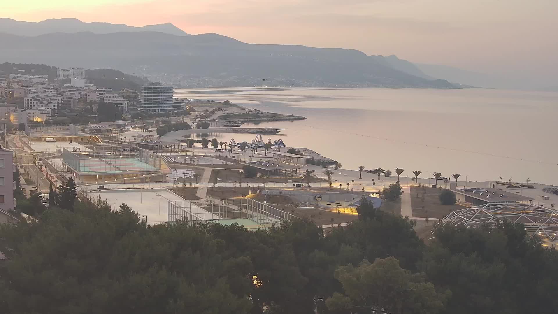 Plaža Žnjan in športni objekti – Split