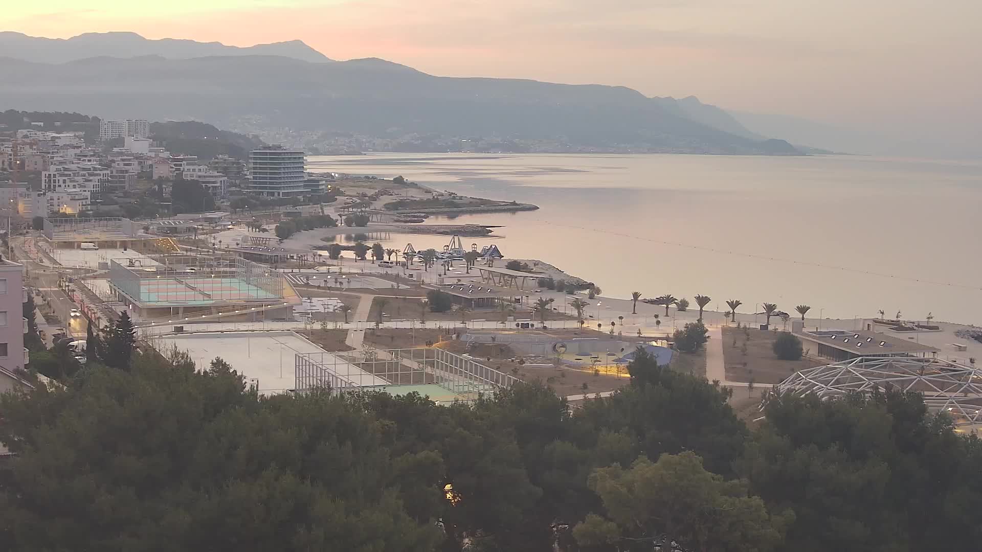 Plaža Žnjan in športni objekti – Split