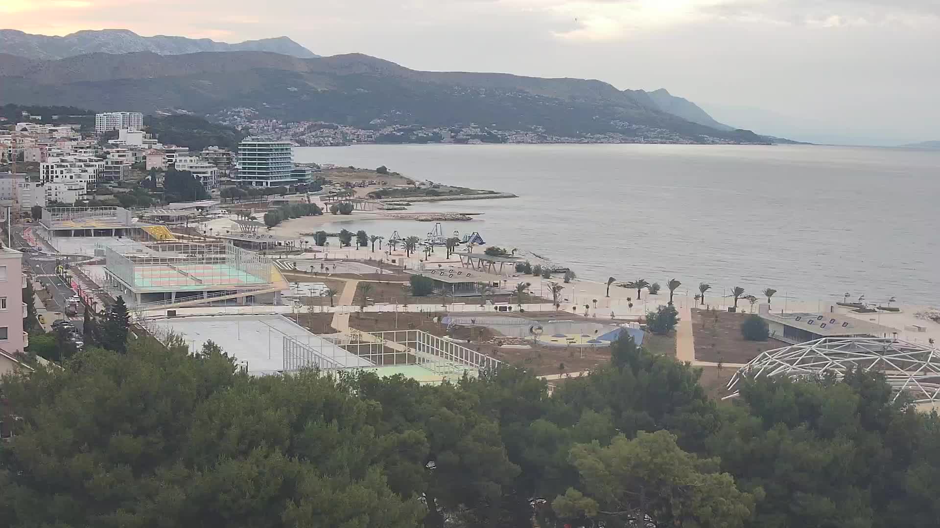 Plaža Žnjan in športni objekti – Split