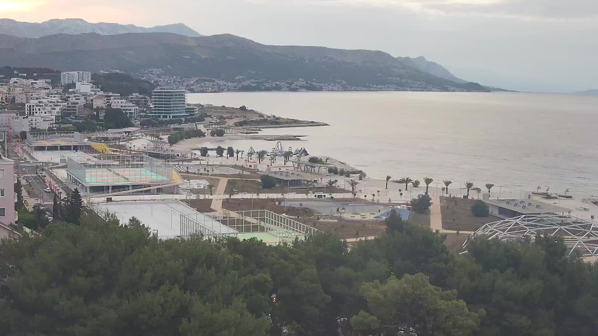 Plaža Žnjan in športni objekti – Split